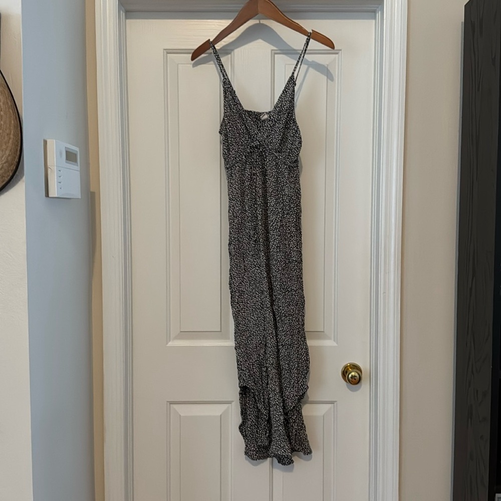 Billabong black and white print dress size medium